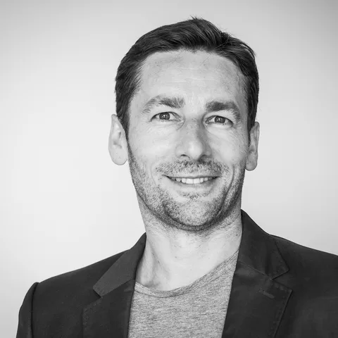 Nicolas Domont, qui vous accompagne